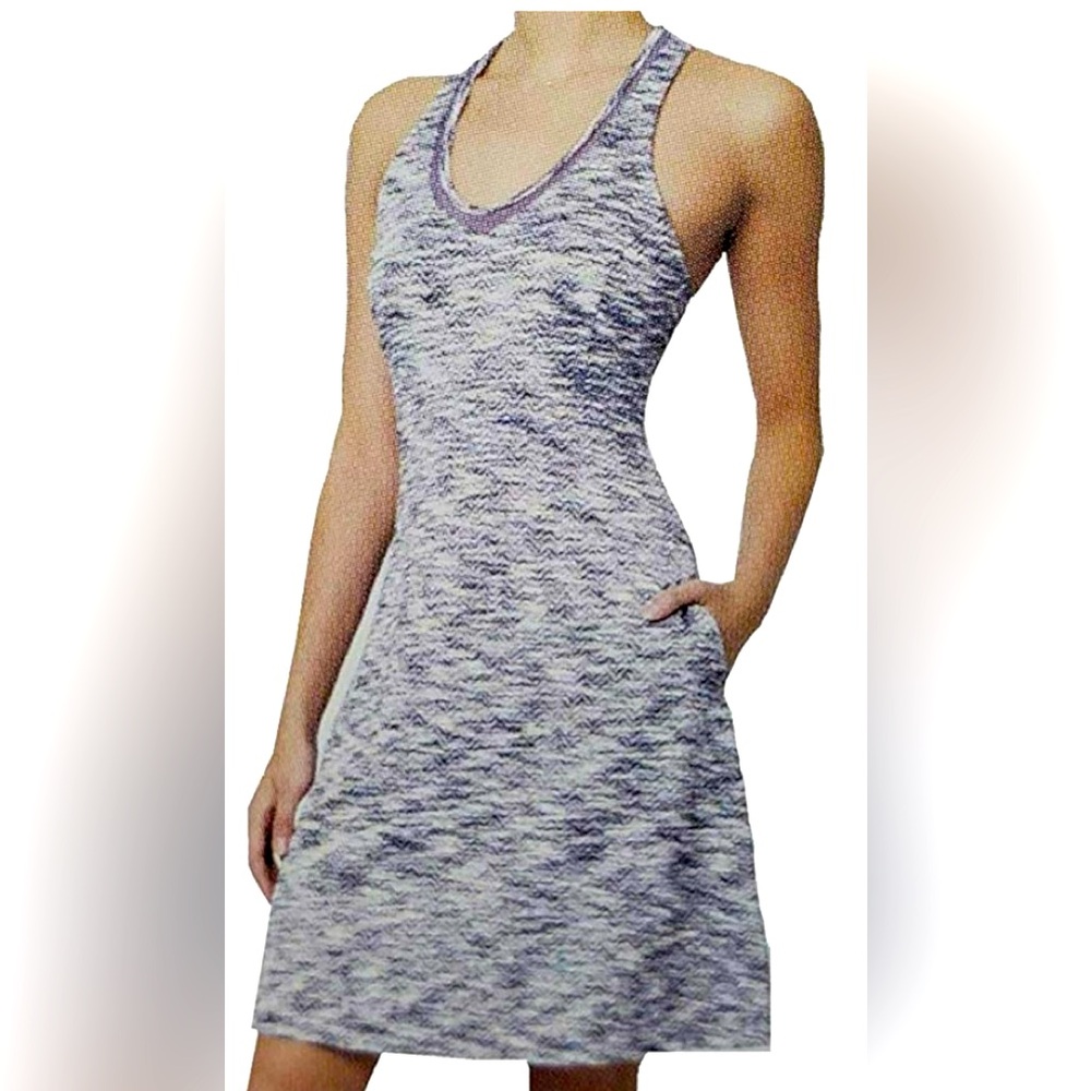 MPG black and white patterned Sporty sleeveless travel dress size small